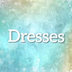 🌸 Dresses & Skirts 🌸